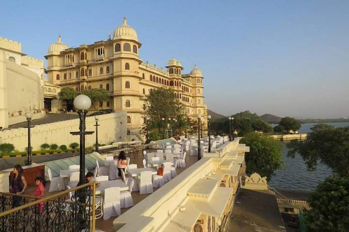 Private Tour: Udaipur City Tour with Eklingji and Nagda WITH GUIDE